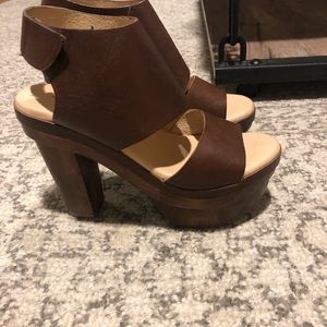 Brown leather platform shoes
